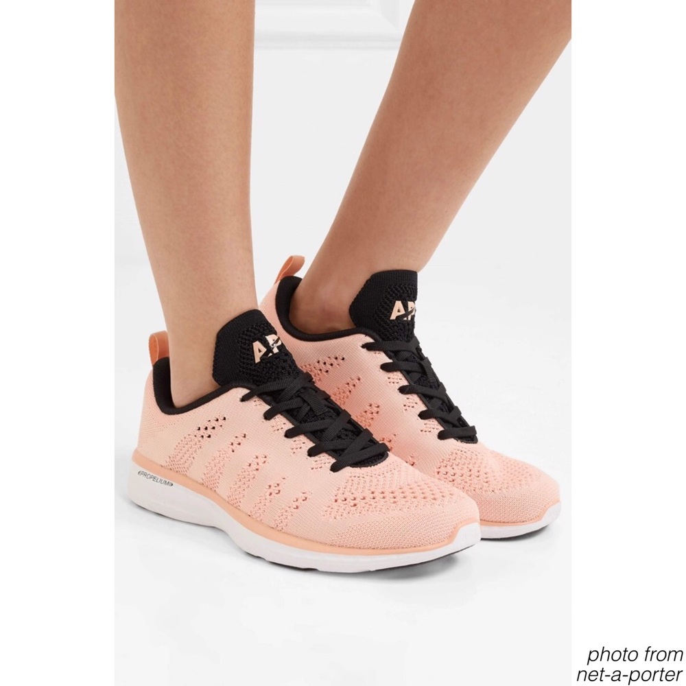 APL techloom pro mesh sneakers blush pink black 8